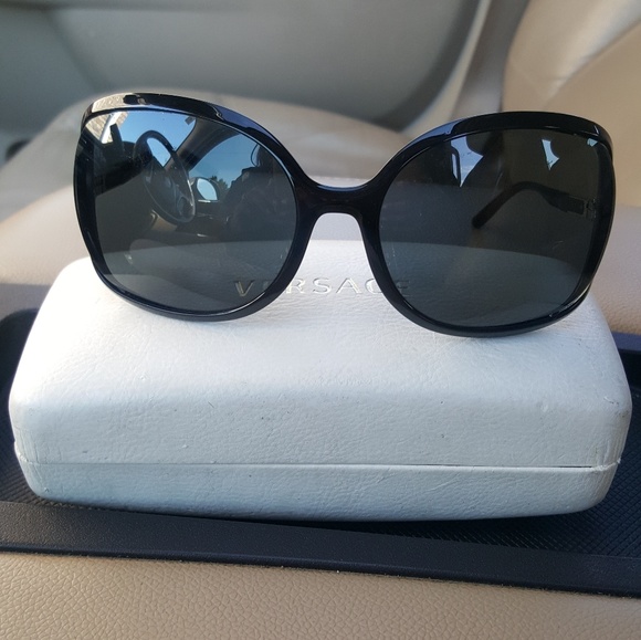 VERSACE SUNGLASSES - Picture 2 of 5